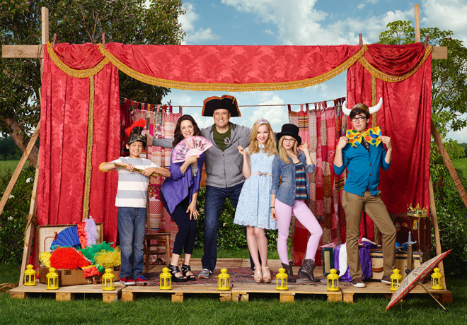 Disney Channel - Liv y maddie